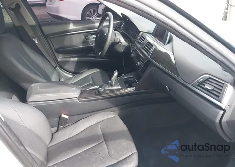 2018 BMW 320I из США, поврежденный, VIN WBA8E1G54JNU92464